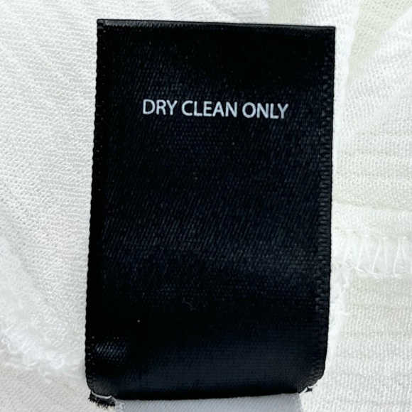 Torrid White Crinkle Gauze Embroidered Blouse Top 1X - Picture 12 of 13